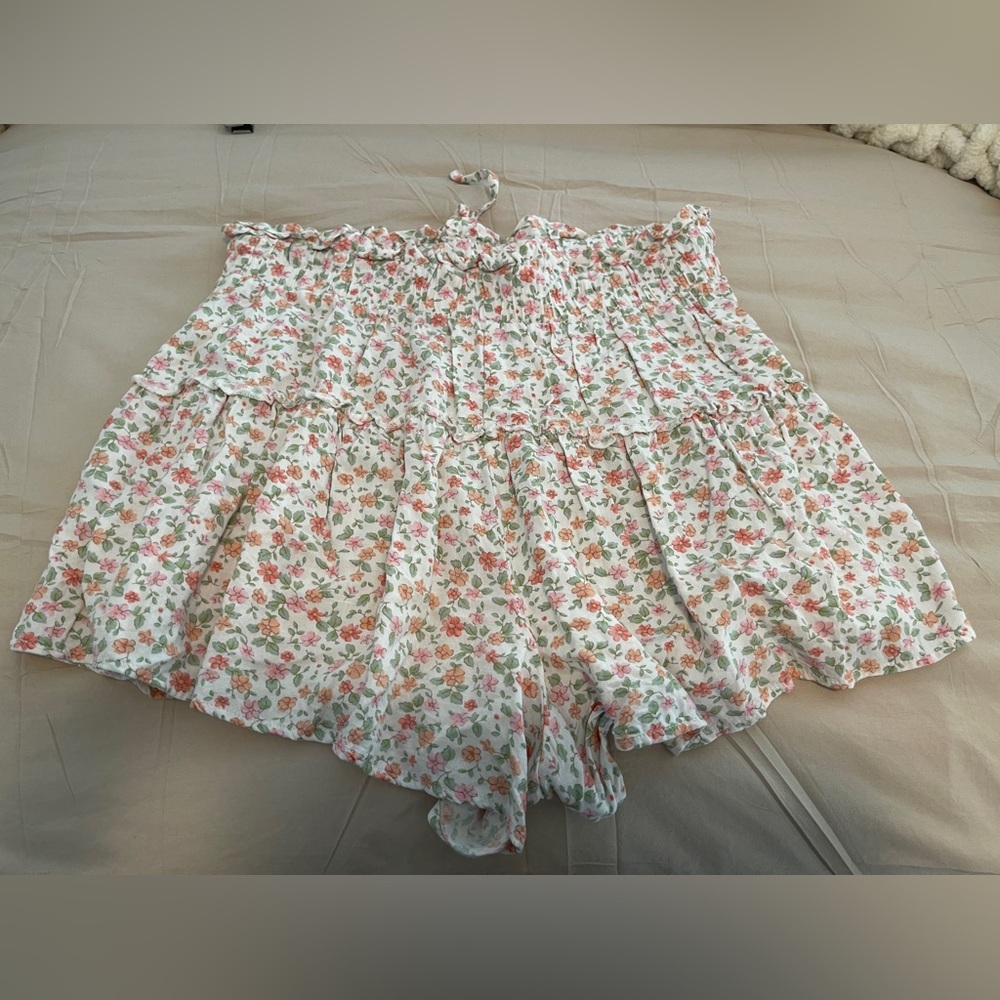 Aeropostale Womens Set Size Medium White Floral Crop Top and Shorts Two Piece - Picture 10 of 14